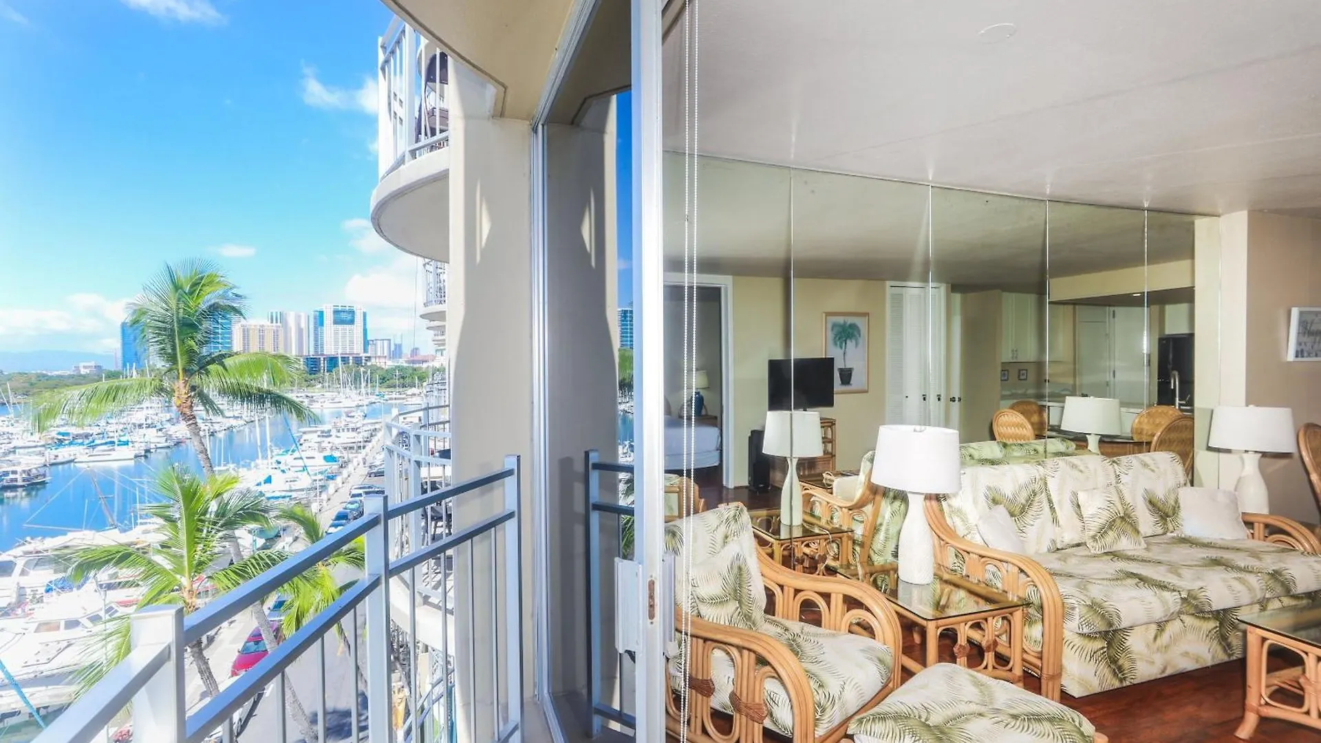 Spacious One Bedroom Harbor View Condos At Ilikai Marina With Private Balcony Honolulu United States